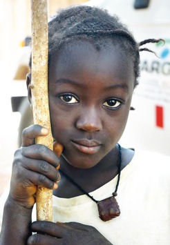 Schutz der Mädchen vor genitaler Verstümmelung / TARGET Rüdiger Nehberg startet Aufklärungskampagne in Guinea-Bissau