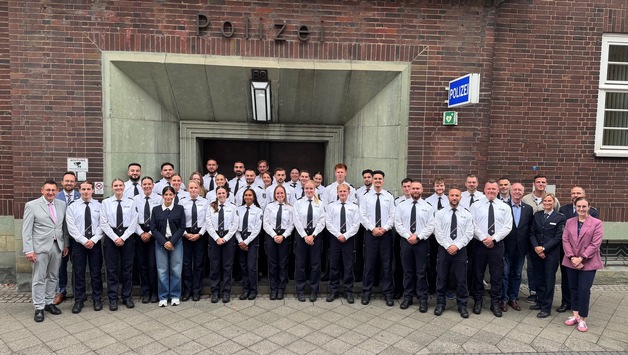 POL-HAM: 35 neue Mitarbeiterinnen und Mitarbeiter für die Polizei Hamm