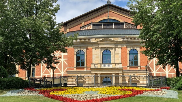 Alles Wagner: Die Bayreuther Festspiele 2026 im Radio, TV und Video-Livestream / Übertragungen zum Festspiel-Jubiläum ab 25. Juli in BR Klassik, ARD Klassik und 3sat