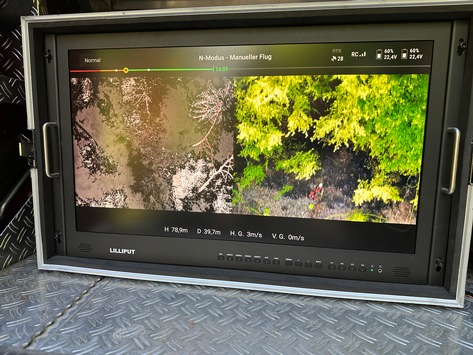 FW Stuttgart: Waldbrand auf 6.500 Quadratmetern in Stuttgart-Rohracker