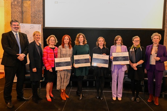 For Women in Science ehrt vier herausragende Wissenschaftlerinnen