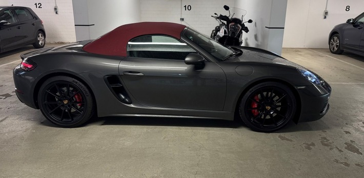 POL-H: Zeugenaufruf: Porsche Boxter mit auffälliger Dachfarbe entwendet