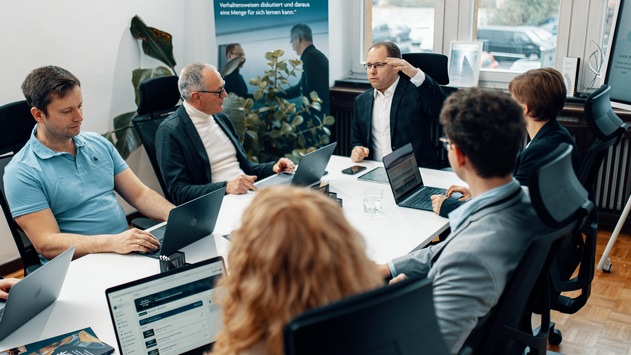 Entbürokratisierung im Arbeitsschutz: Stefan Ganzke von der WandelWerker Consulting GmbH erklärt, warum weniger Vorschriften nicht automatisch mehr Risiko bedeuten