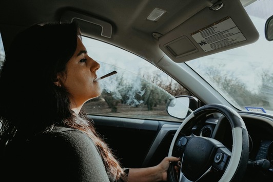 Cannabis-Legalisierung: “Fahrer sind nur mit Verzicht auf der sicheren Seite”
