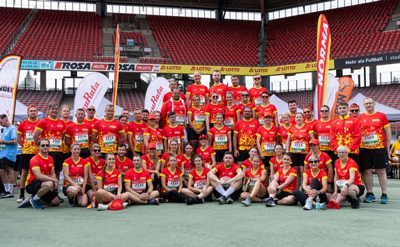 <div>Knapp 100 NORMA-Läuferinnen und -Läufer zeigen beim B2Run-Firmenlauf 2024 in Nürnberg erneut Teamgeist und besonderen Zusammenhalt / 