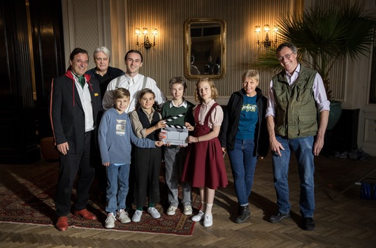 „Das geheime Stockwerk“ überzeugt die Kinderjury: Zwei „Goldene Spatzen“ für internationale Kino-Koproduktion unter Federführung des MDR
