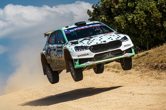 Finnland-Rallye: Estnische, finnische und tschechische Škoda Teams jagen auf schnellen Schotterstrecken in Jyväskylä nach Ruhm