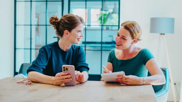 Rentenlücke bei Frauen wird immer größer: Warum Frauen jetzt ihr eigenes Vermögen aufbauen müssen