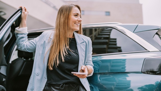 Schnell, einfach, digital: Wenn die Bank aussteigt, steigt flowCar ein