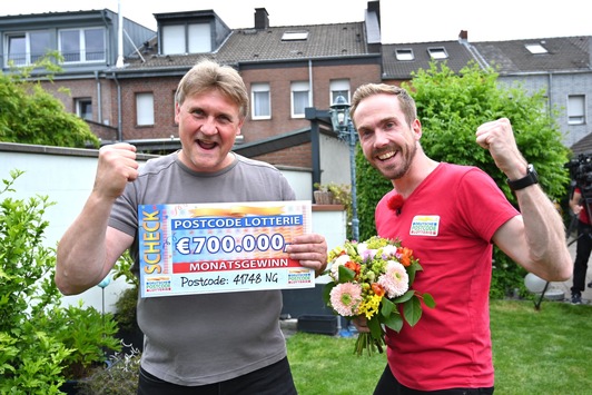Postcode Lotterie verteilt 1,4 Millionen Euro in Viersen: Glückspilz Michael jubelt über 700.000 Euro