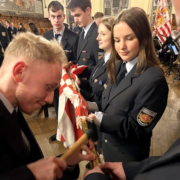 FW-HB: Gelöbnis & Jubiläen: Freiwilligen Feuerwehren im Bremer Rathaus gewürdigt