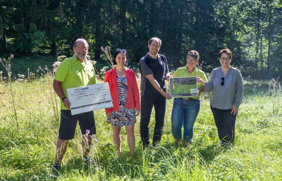 Presse-Information: Naturschutzprojekt in Römerstein ausgezeichnet