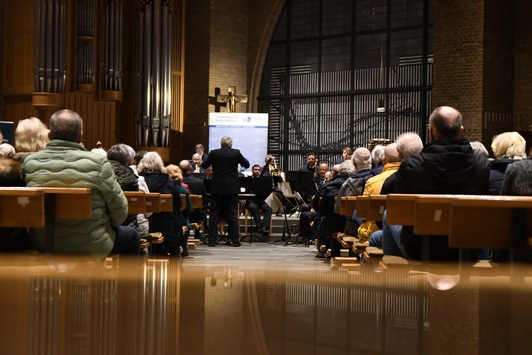 POL-ST: Kreis Steinfurt, Adventskonzert des Landespolizeiorchesters NRW in Saerbeck