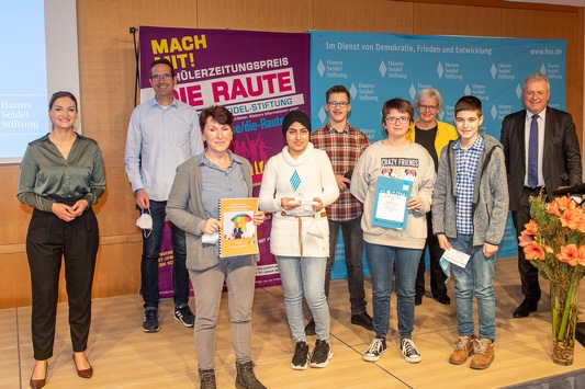 Verleihung: 17 deutsche Schülerzeitungen werden mit der renommierten "Raute" ausgezeichnet / Von Herne bis Murnau, von Heidelberg bis Kronach - insgesamt 5.100 Euro Preisgeld
