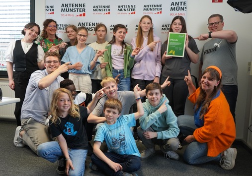 Bottroper Schülerzeitungsredaktion löst Gewinn vom Provinzial Schülerzeitungswettbewerb ein – Workshop-Tag bei Antenne Münster