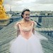 "Find me in Paris": Internationale Fantasy-Serie startet im ZDF Lena (Jessica Lord) ist glücklich. Heute Abend wird sie ein großes Solo auf der Bühne der Opéra Garnier tanzen. Weiterer ...